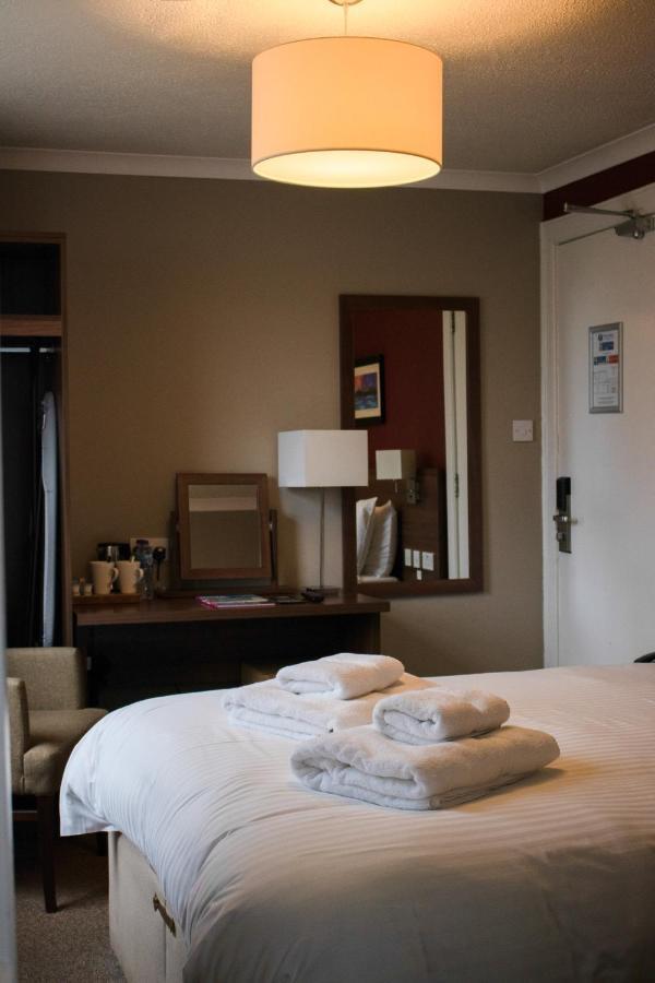 The Portree Hotel מראה חיצוני תמונה