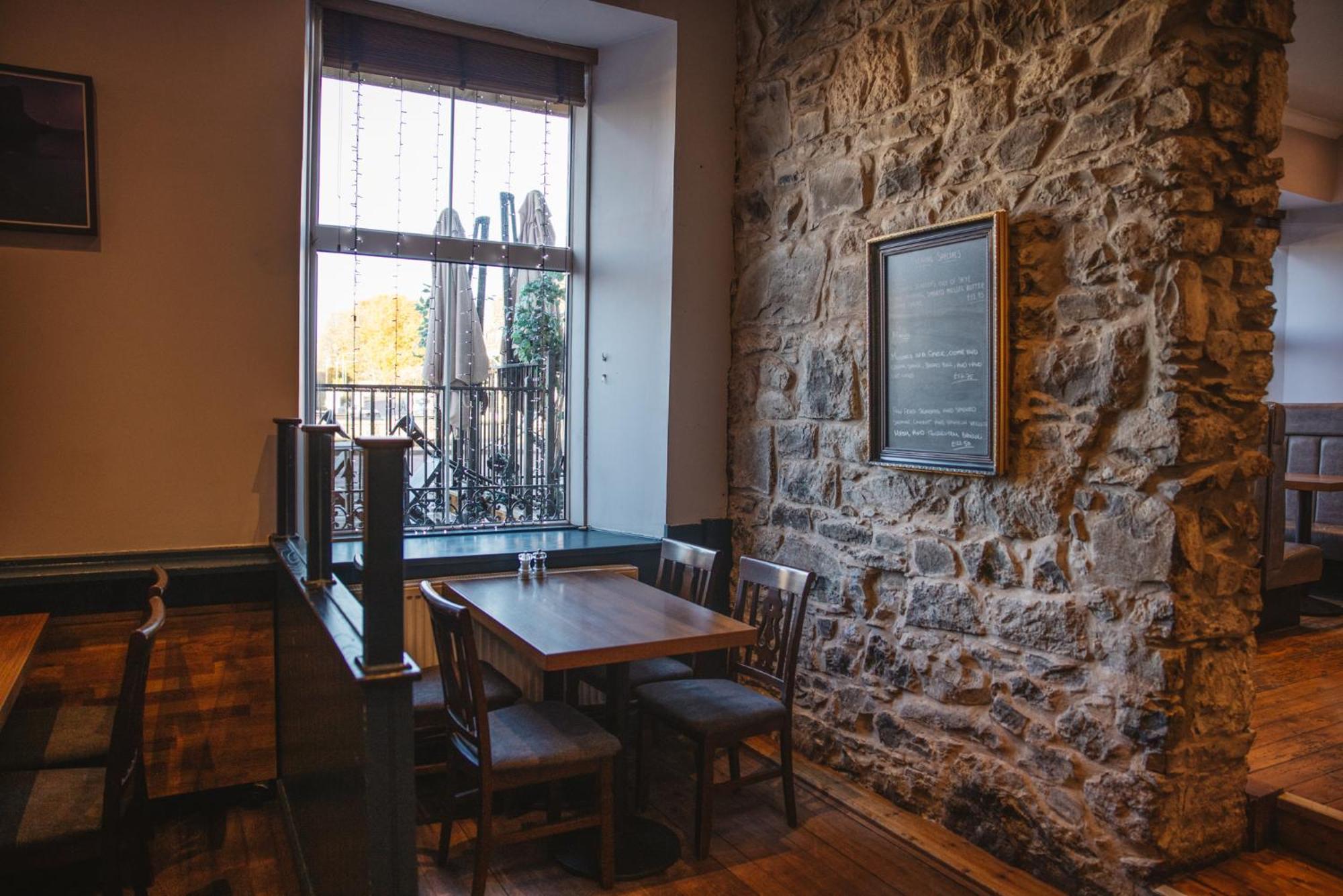 The Portree Hotel מראה חיצוני תמונה