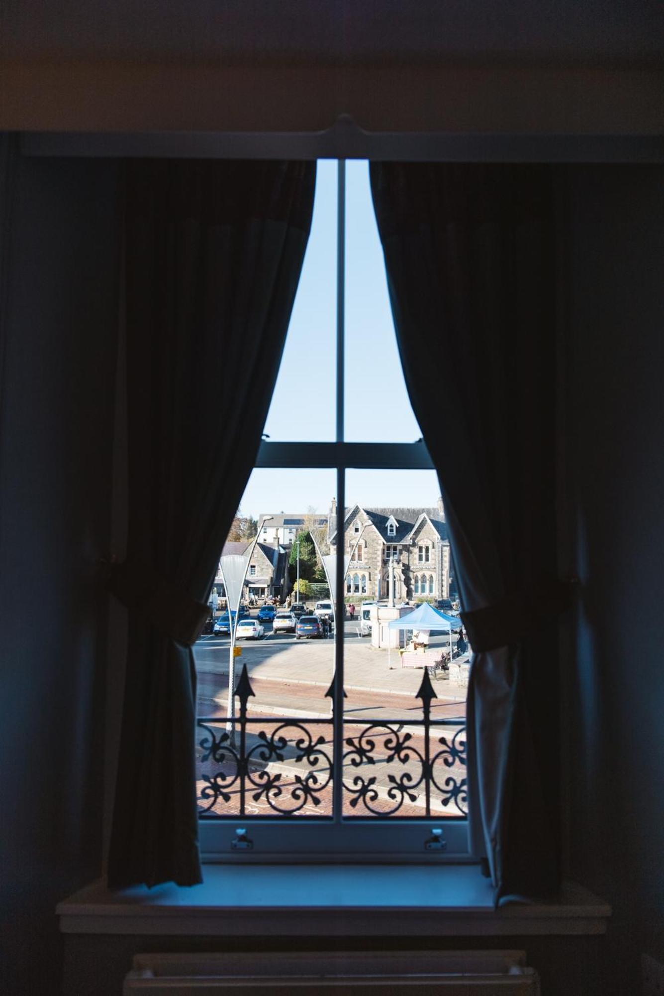The Portree Hotel מראה חיצוני תמונה